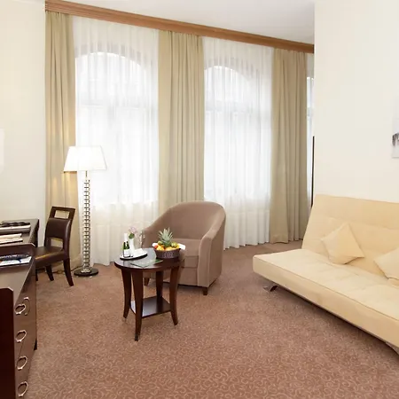 Hotel Grand Palace 4*