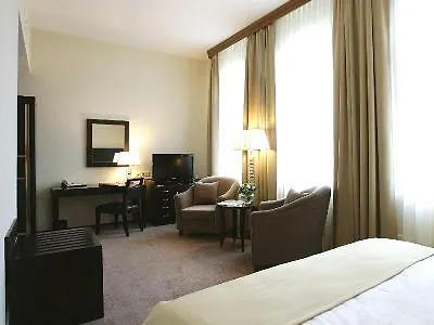 Grand Palace Hotel 4*