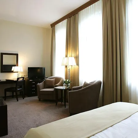 Grand Palace 4*